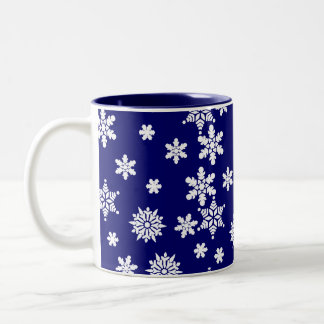 Caneca de café azul dos flocos de neve