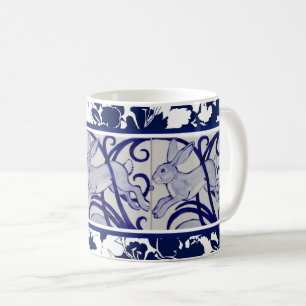 Caneca De Café Azul e coelho branco lebre tonalidade