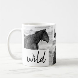 Caneca De Café B&W ao longo do cavalo selvagem