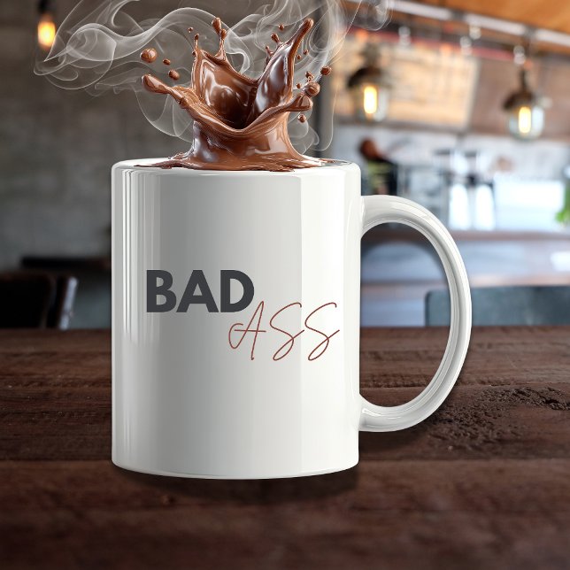 Caneca De Café BADAss – Funny Coffee Humor | Modern Boss (Criador carregado)