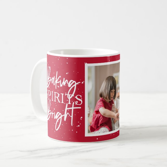 Caneca De Café Baking Spirits Bright Red Holiday Foto (Frente Esquerda)