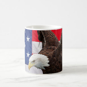 Caneca De Café Bald Eagle com a bandeira americana