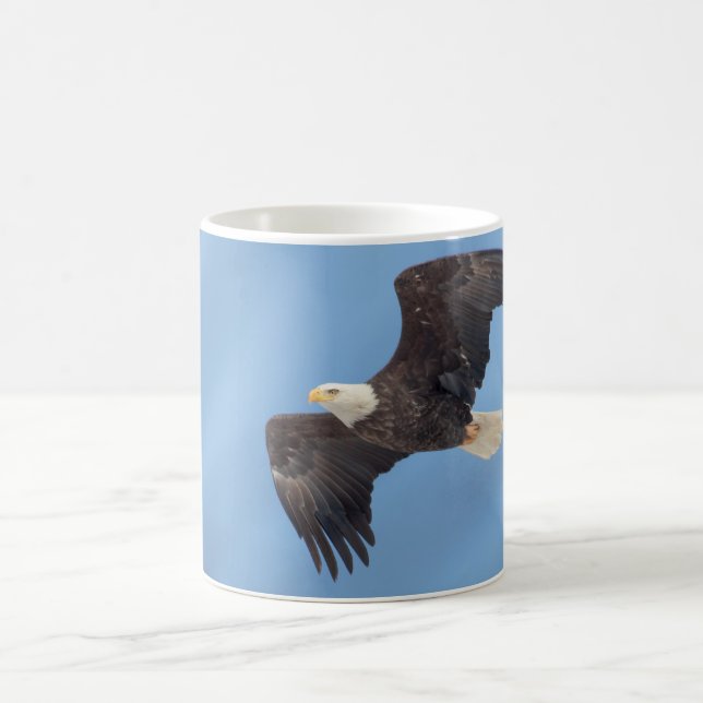 Caneca De Café Bald Eagle em voo (Centro)