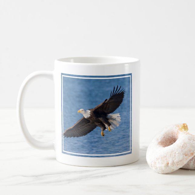 Caneca De Café Bald eagle in flight (Com Donut)