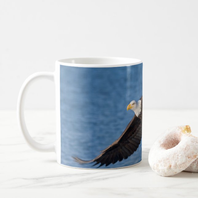 Caneca De Café Bald eagle in flight (Com Donut)