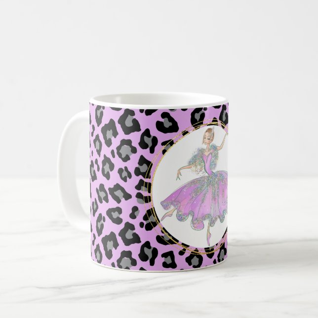 Caneca De Café Ballerina a rosa sobre o padrão de peles de leopar (Frente Esquerda)
