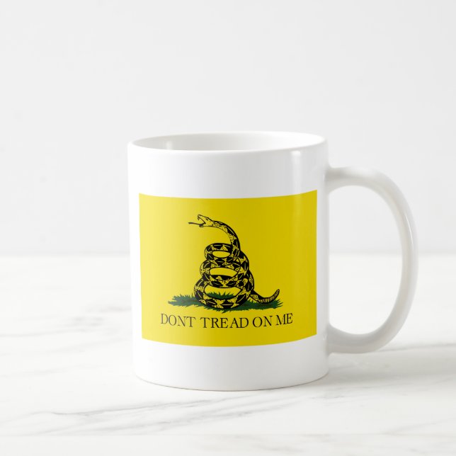 Caneca De Café Bandeira de Gadsden - não pise em mim - cobra (Direita)