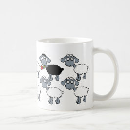 Caneca De Café Bando branco preto de ovelha em pé na multidão!