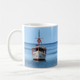 Caneca De Café Barco de Pesca no Oceano Calmo Coffee Mug