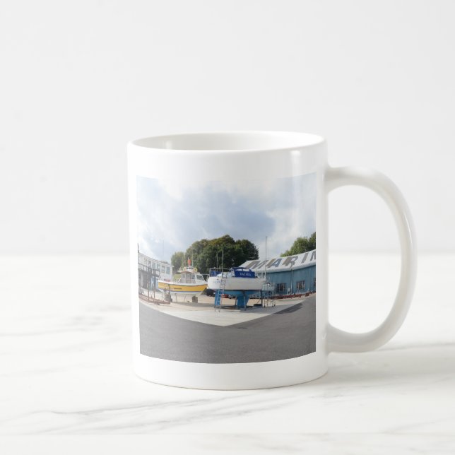 Caneca De Café Barcos Em Terra (Direita)