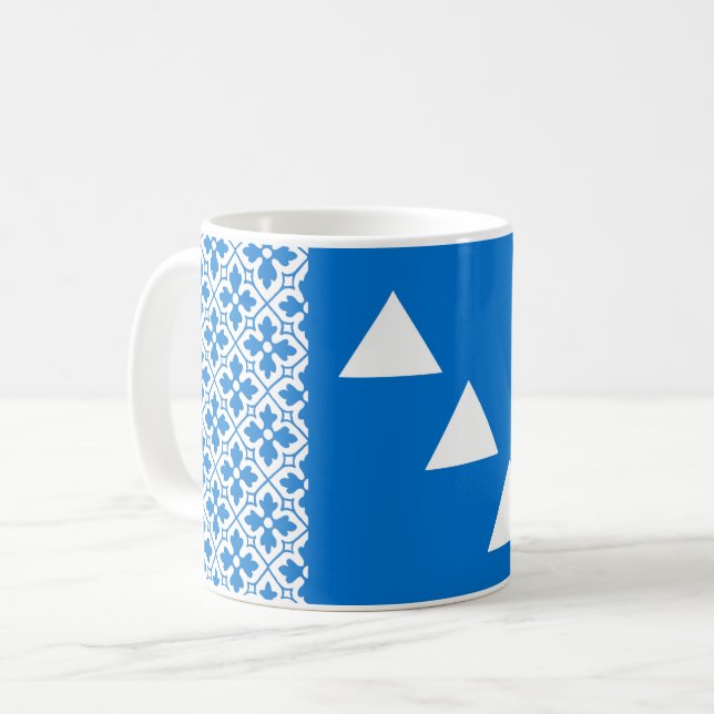 Caneca De Café Barônia de Crachá Populacional de Três Montanhas (Frente Esquerda)