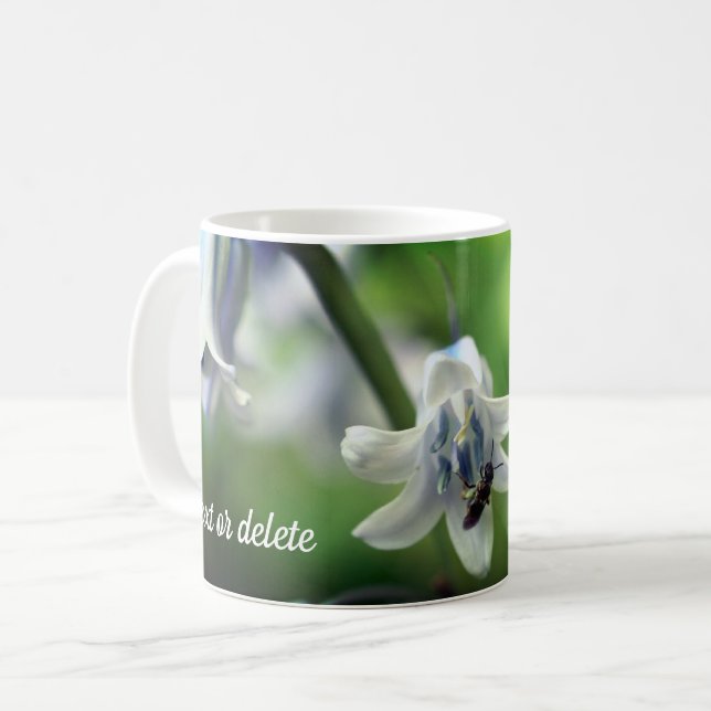 Caneca De Café Bee On Bluebell Flower Personalized (Frente Esquerda)