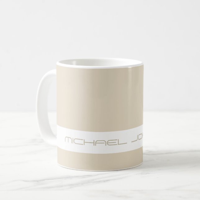 Caneca De Café bege natural de cor de tendência - Nome futurístic (Frente Esquerda)