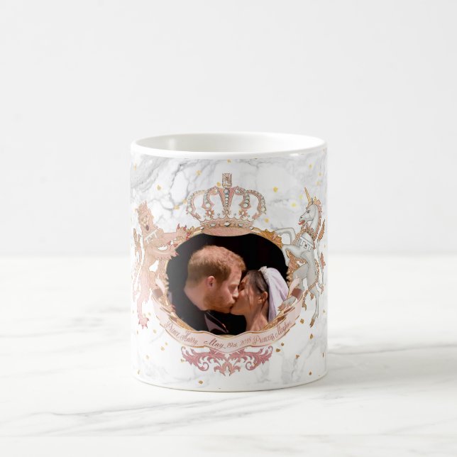 CANECA DE CAFÉ BEIJO DO CASAMENTO REAL, HARRY+MEGHAN (Centro)