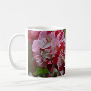 Caneca De Café Belas rosas onduladas vermelhas e brancas