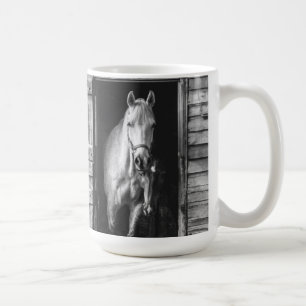Caneca De Café Belos Cavalos e Barn Preto e Branco