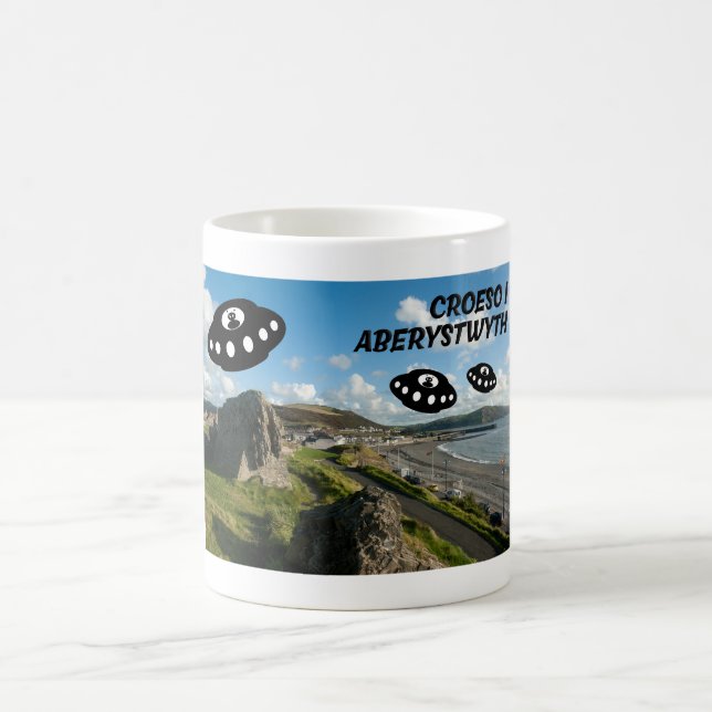 Caneca De Café Bem-vindo a Abersytwyth com alguns vi extraterrest (Centro)