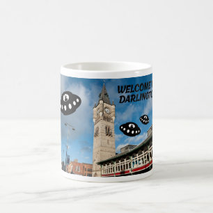 Caneca De Café Bem-vindo a Darlington com alguns extraterrestres