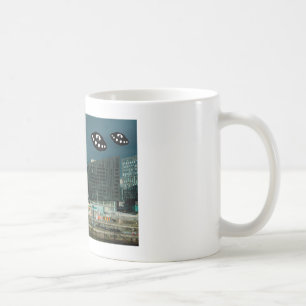 Caneca De Café Bem-vindo a Liverpool com alguns vi extraterrestre