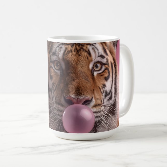 Caneca De Café Bengal Tiger Portrait Blowing Pink Bubblegum (Frente Esquerda)