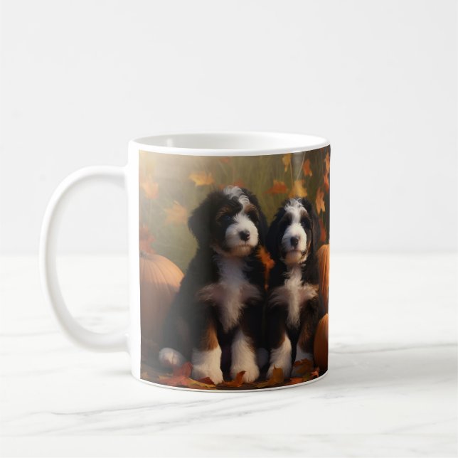 Caneca De Café Bernedoodle Puppy Autumn Delight Pumpkin (Esquerda)