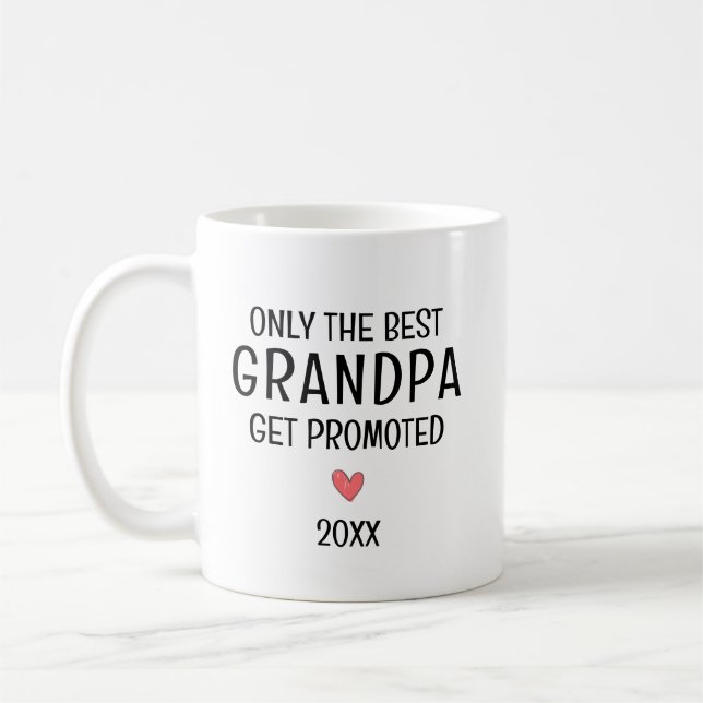 Caneca De Café Best Grandpa Get Promoted – Personalized Year (Esquerda)