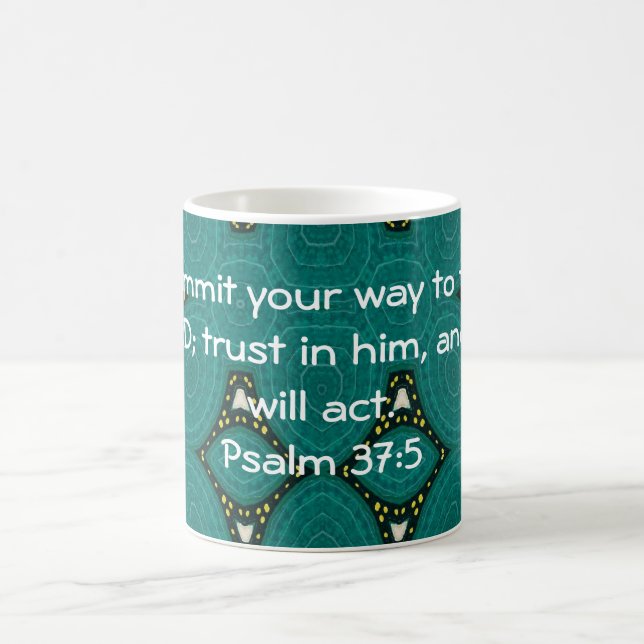 Caneca De Café Bíblia Versa Escrituras Motivacionais Psalm 37:5 (Centro)