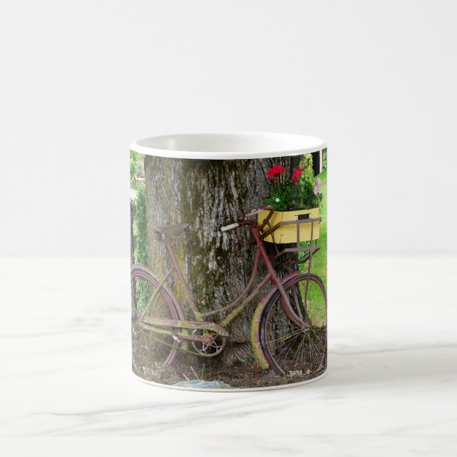 Caneca De Café Bicicleta antiga velha com cesta da flor (Centro)