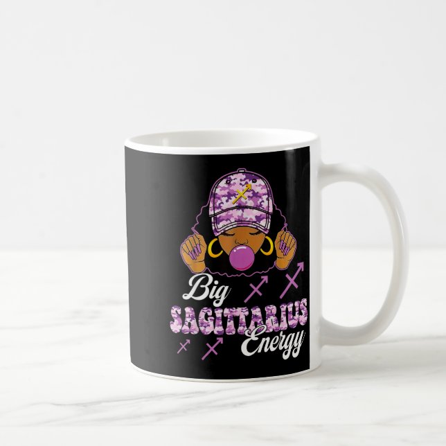 Caneca De Café Big Sagittarius Energy Afro Girl With Purple Camou (Direita)