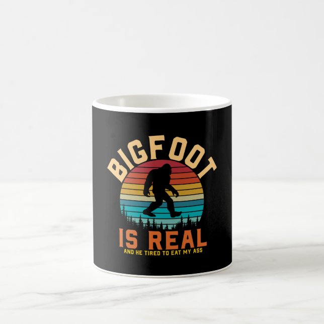 Caneca De Café Bigfoot é real | Design retrógrado (Centro)