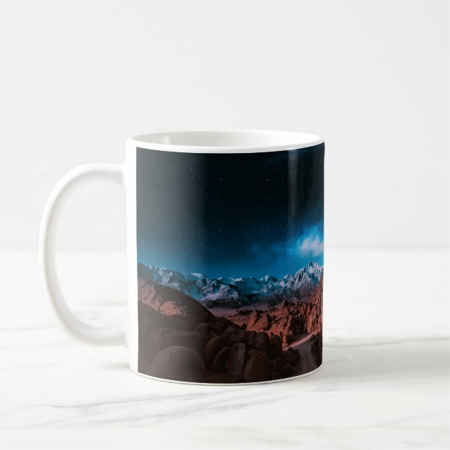 CANECA DE CAFÉ BLACK CAR NEAR ROCK FORMATIONS (Esquerda)