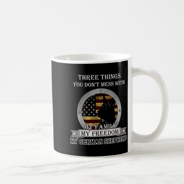 Caneca De Café Black German Shepherd American Flag Three Things Y (Direita)