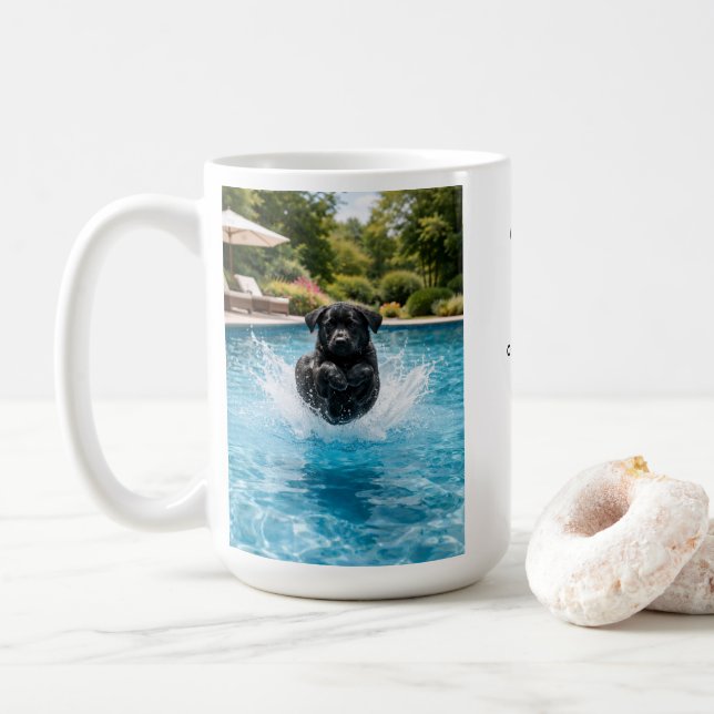 Caneca De Café Black Labrador Puppy Pool Plunge (Com Donut)