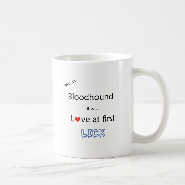 Caneca De Café Bloodhound Love in First Lick (Direita)