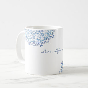 Caneca De Café Blue Mandala sobre Mug editável branco