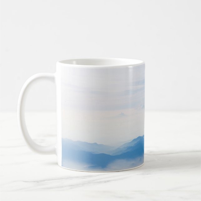 Caneca De Café Blue sky and mountains view from airplane stylized (Esquerda)