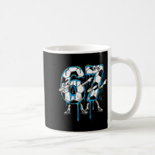 Caneca De Café Bola de Futebol com Gotejamento de 67 Anos Número