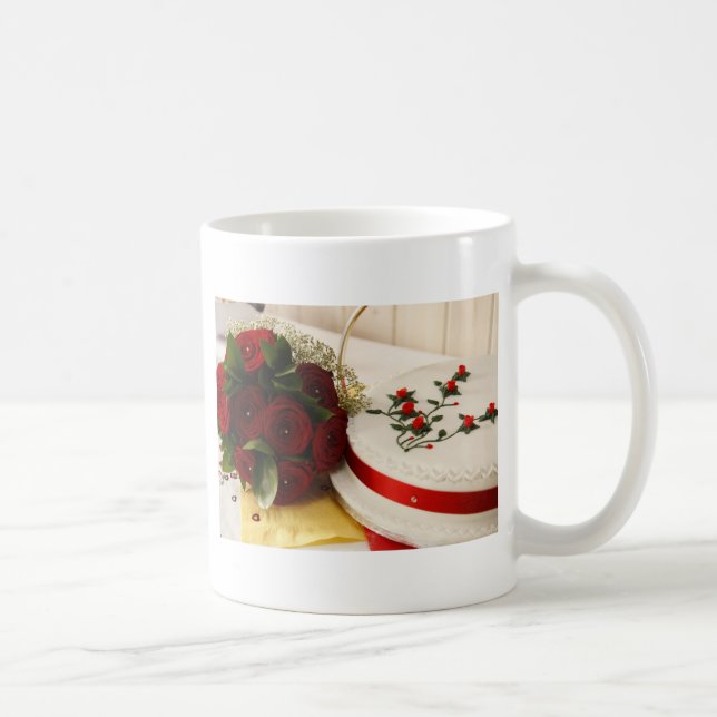 Caneca De Café Bolo de casamento vermelho e branco (Direita)
