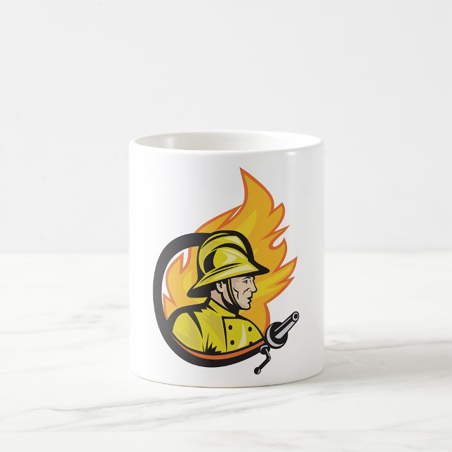 Caneca De Café Bombeiro Com Uma Caneta De Mangueira (Criador carregado)