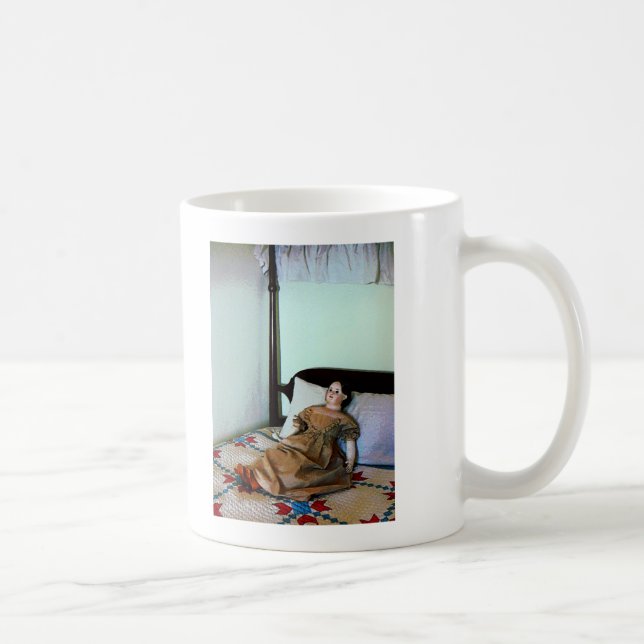 Caneca De Café Boneca na base de quatro Poster (Direita)