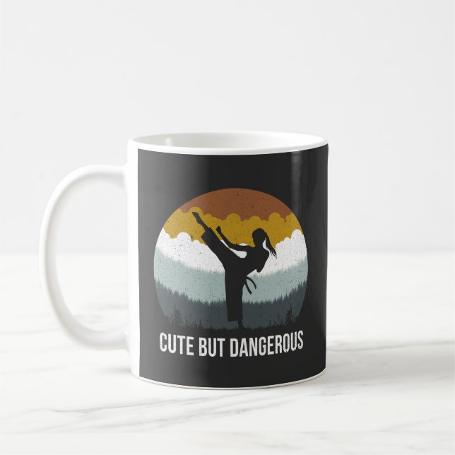 Caneca De Café Bonita mas perigosa - Karate Taekwondo Karate Girl (Esquerda)
