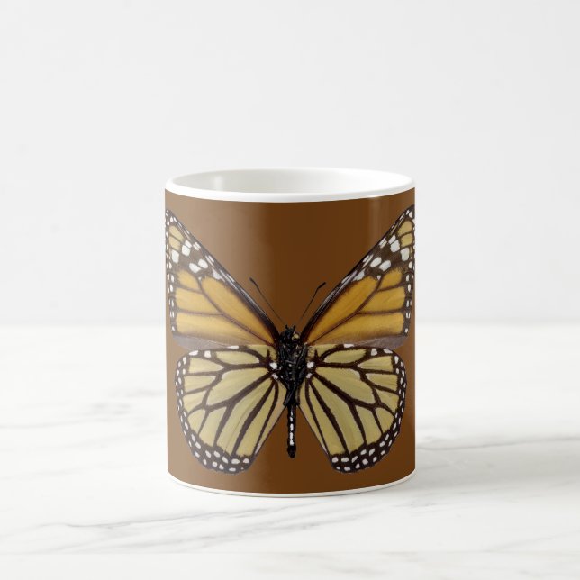 Caneca De Café Borboleta monarca isolada PNG (Centro)