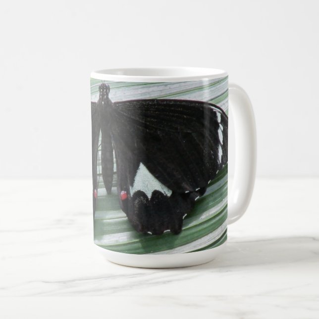 Caneca De Café Borboleta Preta e Branca (Frente Esquerda)