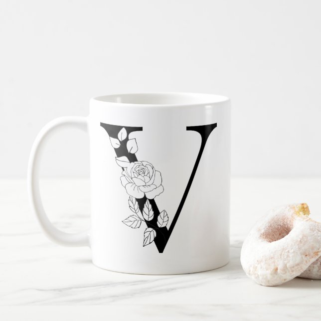 Caneca De Café botânico floral - Letra V Monograma V (Com Donut)