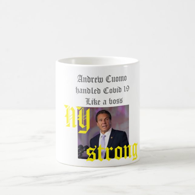 caneca de café branca com foto de Andrew Cuomo (Centro)