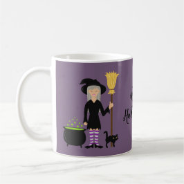 Caneca De Café Bruxa Com Um Gato Em Roxo & Texto Feliz Halloween