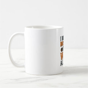 Caneca De Café Bruxa Engraçada Todo Ano Tipografia de Halloween D