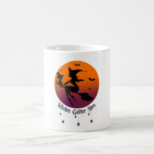 Caneca De Café Bruxas se Reúnem Aqui Aranhas Halloween Pôr do So