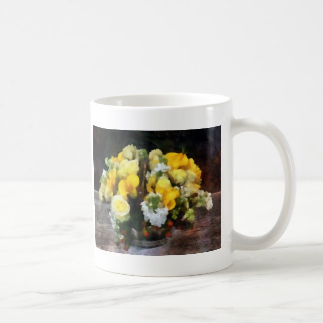 Caneca De Café Buquê com Rosas e Copos-de-Leite (Direita)