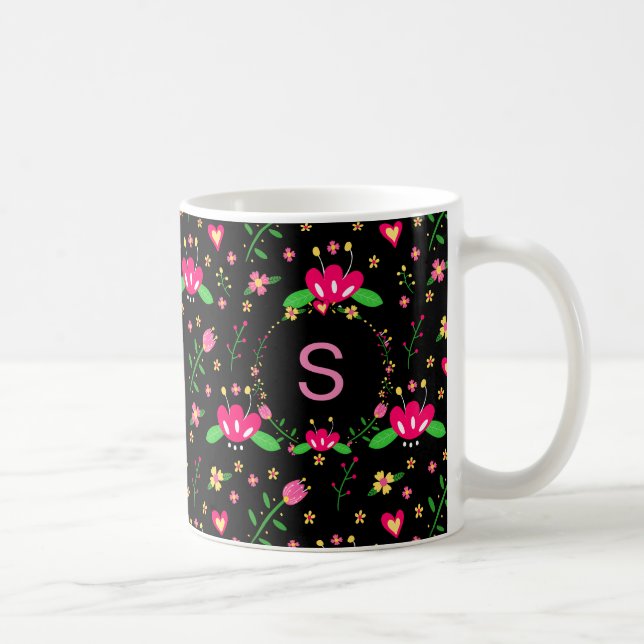 Caneca De Café Busy Floral Pattern on Black Monogram (Direita)